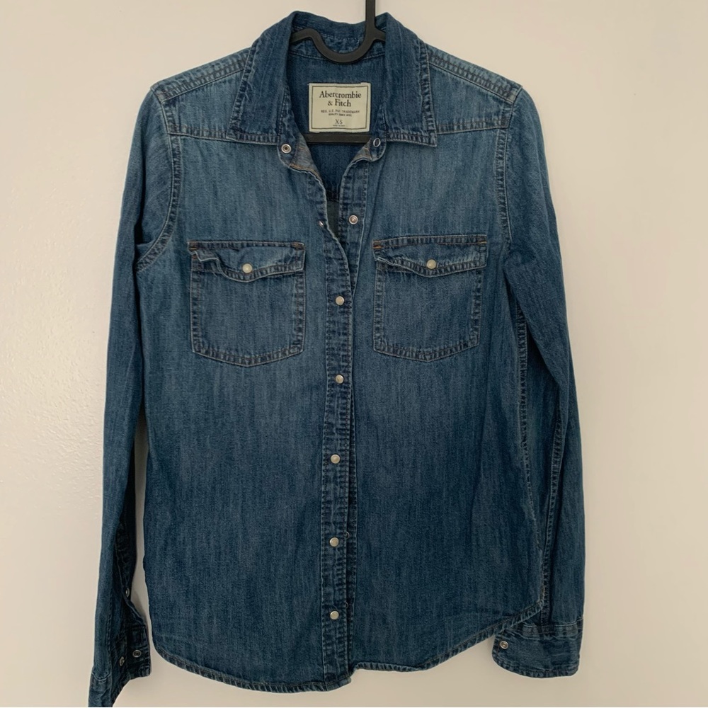 Abercrombie & Fitch- Denim shirt